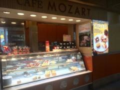 カフェ・モーツアルト京都駅店