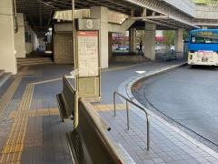 「新百合ケ丘駅」バス停留所