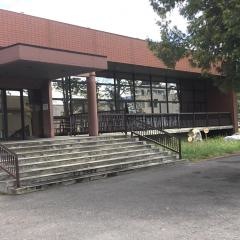 日高図書館