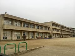 新木戸小学校