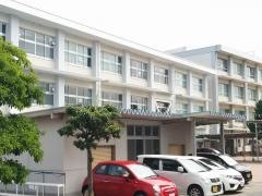 潮見小学校