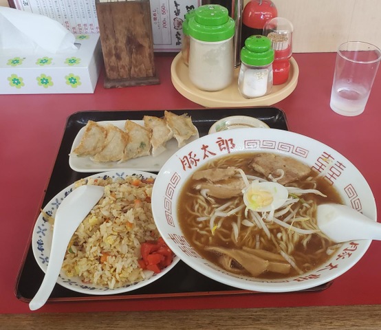 豚太郎 広江店／ホームメイト