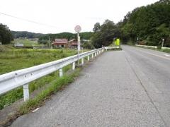 「尾引坂」バス停留所