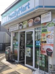 ファミリーマート　こ麦屋御園店