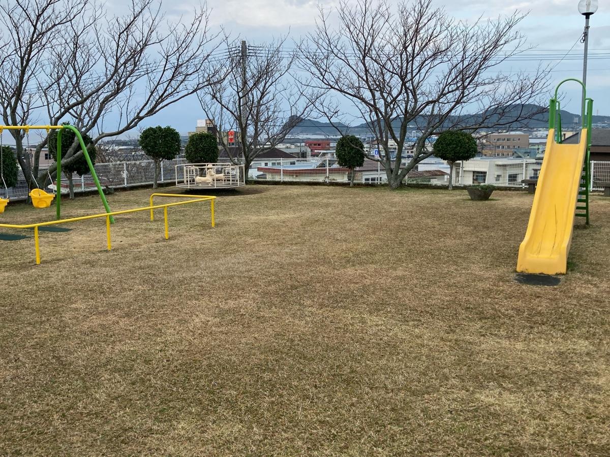 片平山公園の施設外観です。
