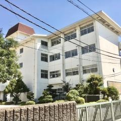 伊豆の国市立韮山中学校