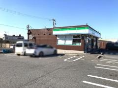ファミリーマート　半田瑞穂店