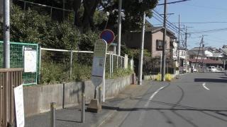 「室田小学校入口」バス停留所