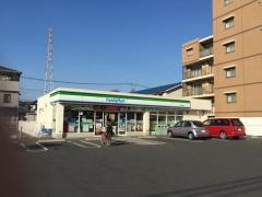 ファミリーマート　川口戸塚東店