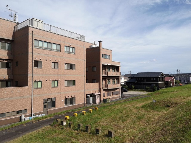 サンリバー 施設外観