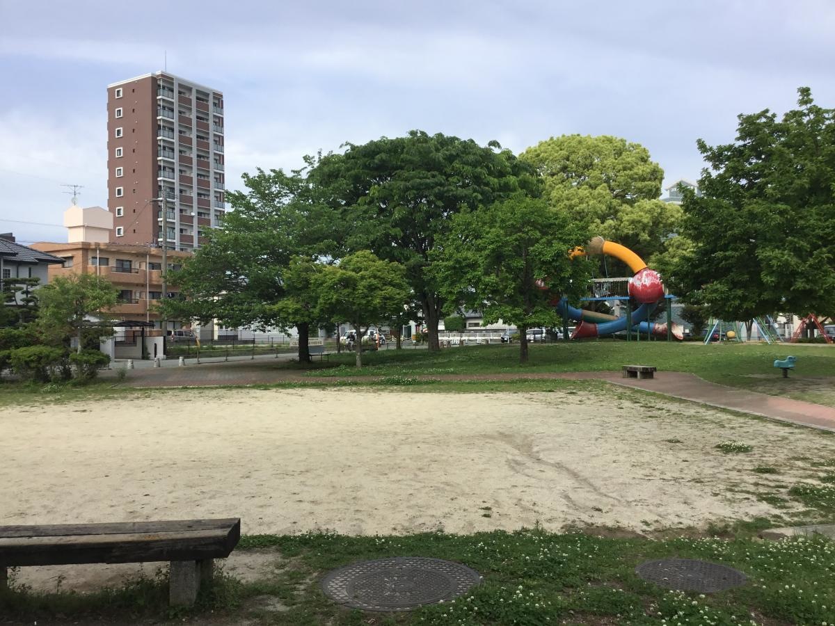 八王寺中央公園