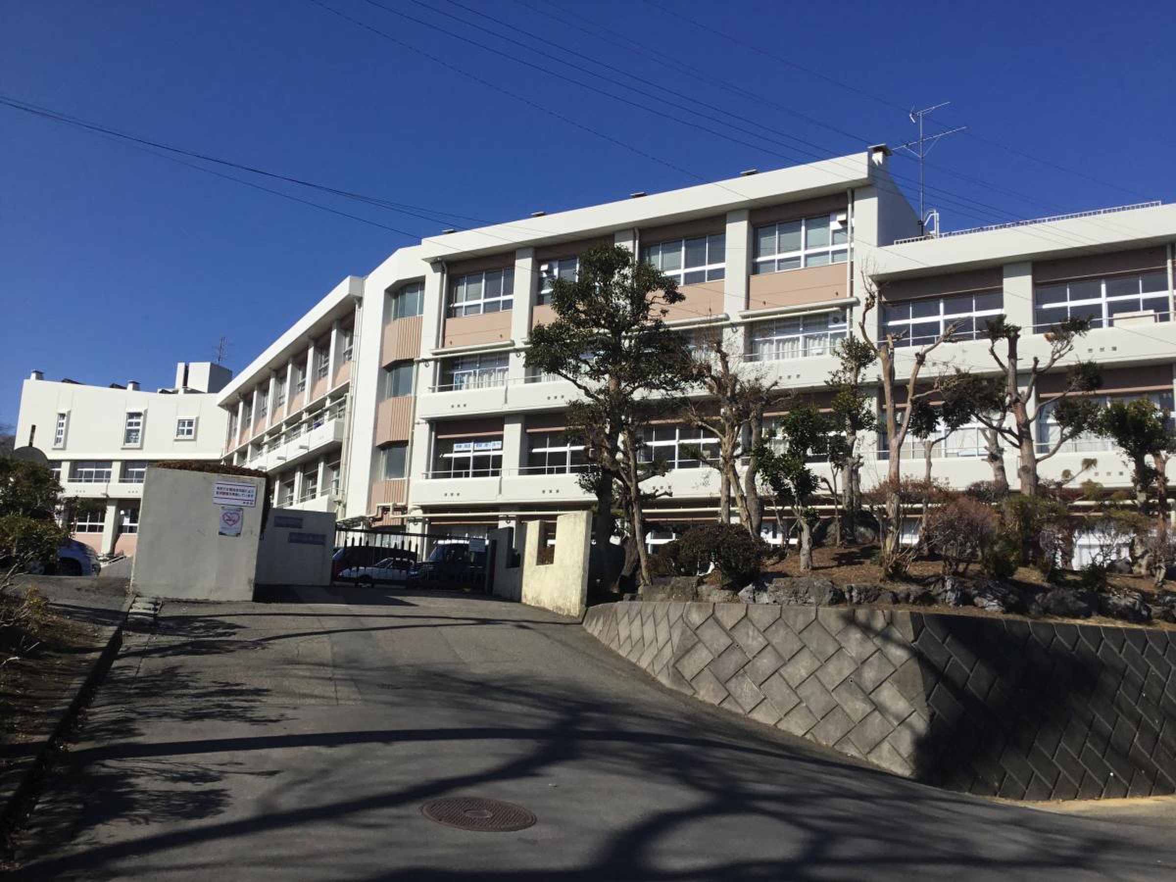 相模原 市立 相模 丘 中学校