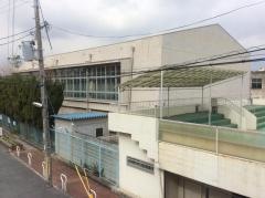 寝屋川市立第三中学校