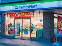 ファミリーマート　札幌北２４条駅前店