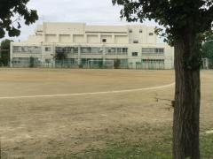 狛江市立狛江第二中学校