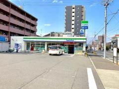ファミリーマート　中村並木店