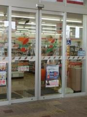 セブンイレブン　豊中岡上の町2丁目店