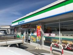 ファミリーマート　日進藤島店