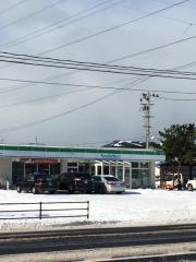 ファミリーマート　秋田飯島道東三丁目店
