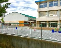 布引小学校
