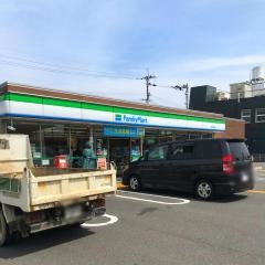 ファミリーマート　高知瀬戸店