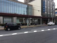 「本通り」バス停留所