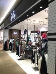 ＳｐＲａｙ　ＰＲＥＭＩＵＭ　ｍｏｚｏワンダーシティ店