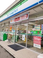 ファミリーマート　茅ヶ崎中島北店