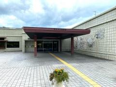 栗東市立図書館