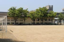 姫路市立東中学校