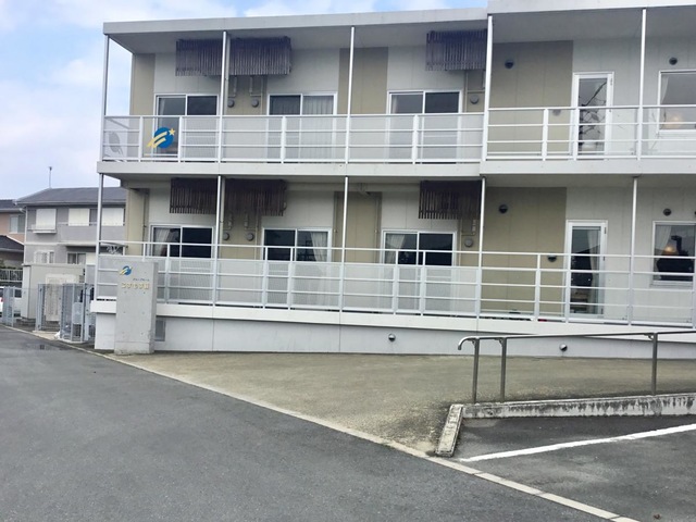 こすもすII 施設外観