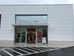 ジーユー成田店