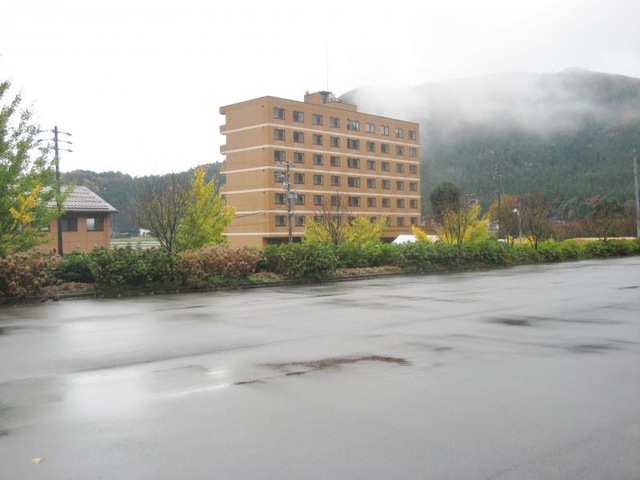 根尾川ガーデン 建物全景
