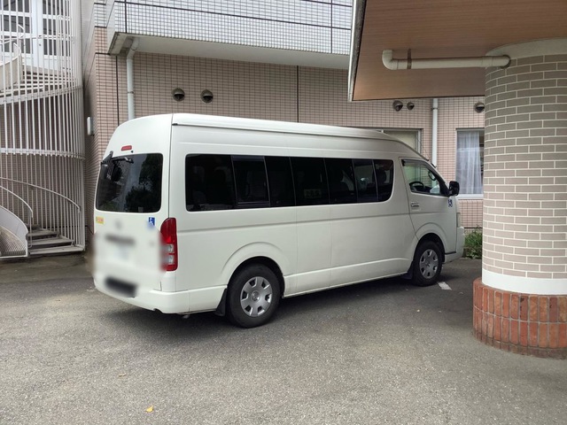 よつづか