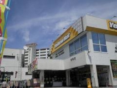 イエローハット　名護店