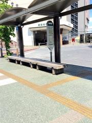 「東飯能駅(駅前広場)」バス停留所