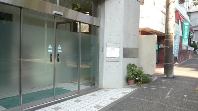 日限山ホーム 施設外観
