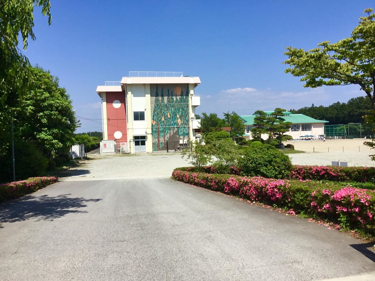 校舎。