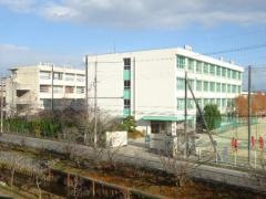 枚方市立楠葉西中学校