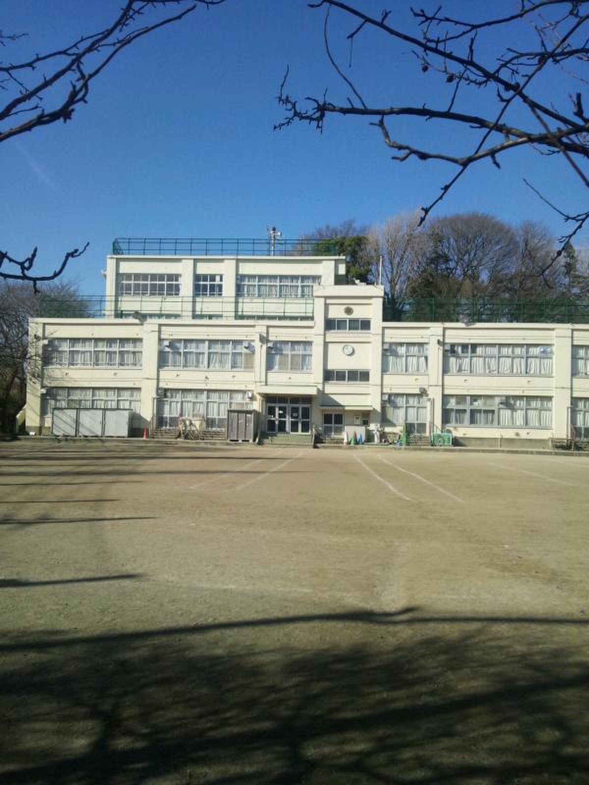 杉並 区立 神明 中学校