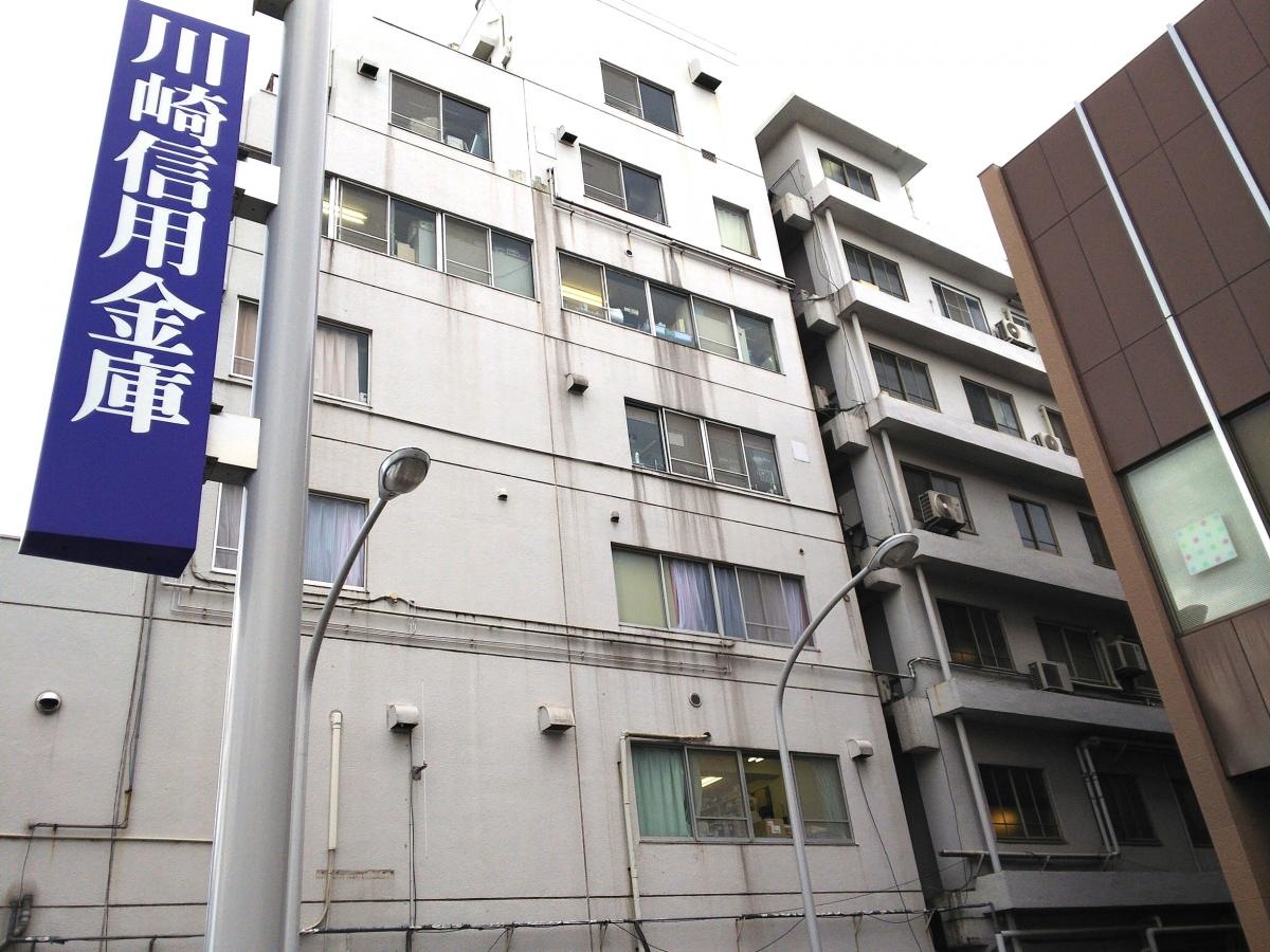 銀行