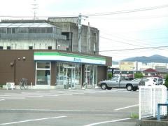 ファミリーマート　各務原成清店