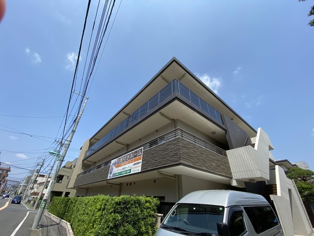アズハイム練馬ガーデン 建物全景