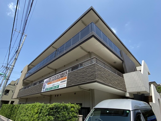 アズハイム練馬ガーデン 建物全景