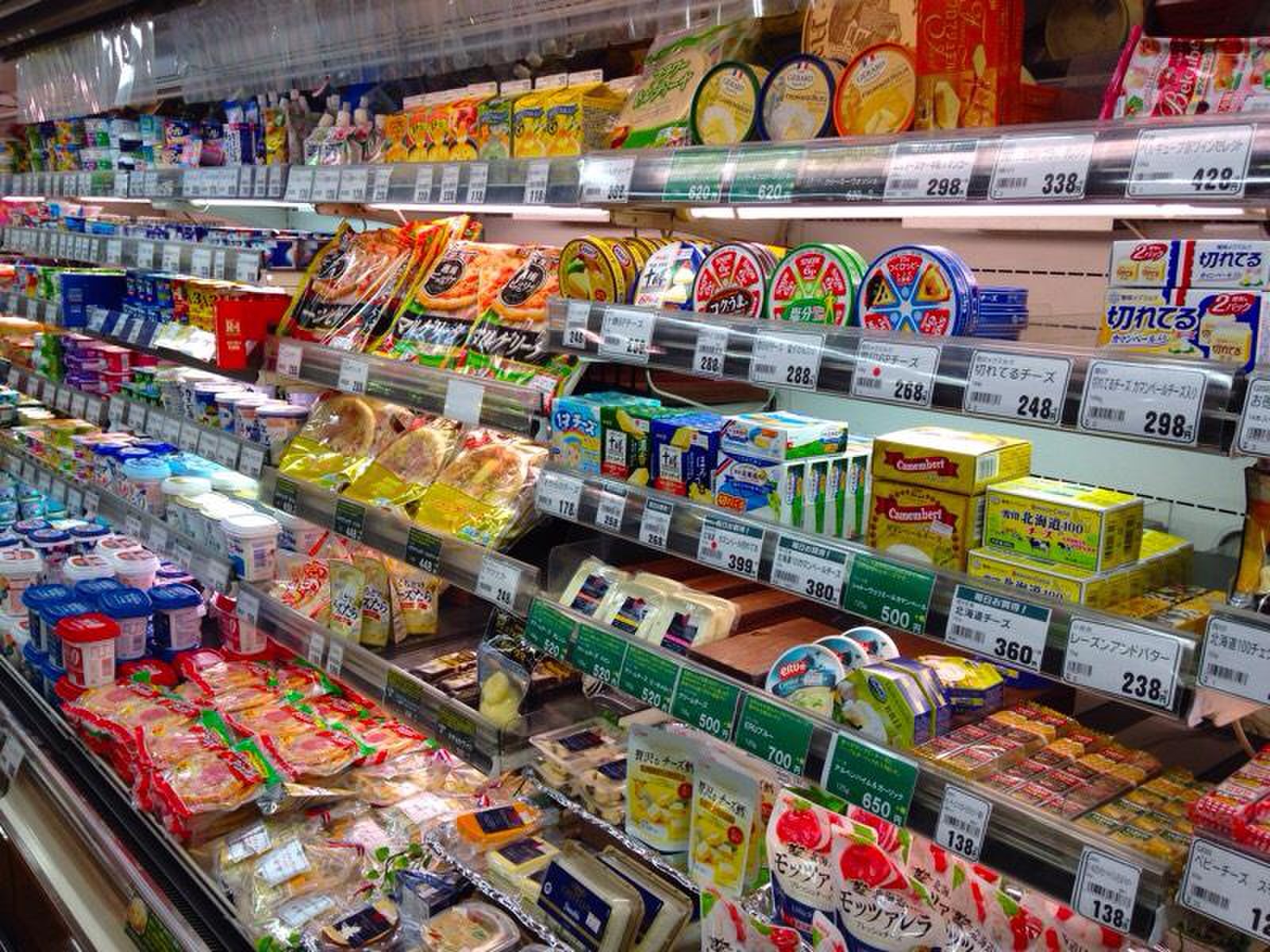 株 ハルタ いづ ろ 店