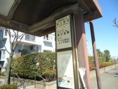 「東三番街」バス停留所