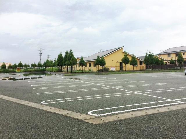 サービス付き高齢者向け住宅 ひざし 建物全景