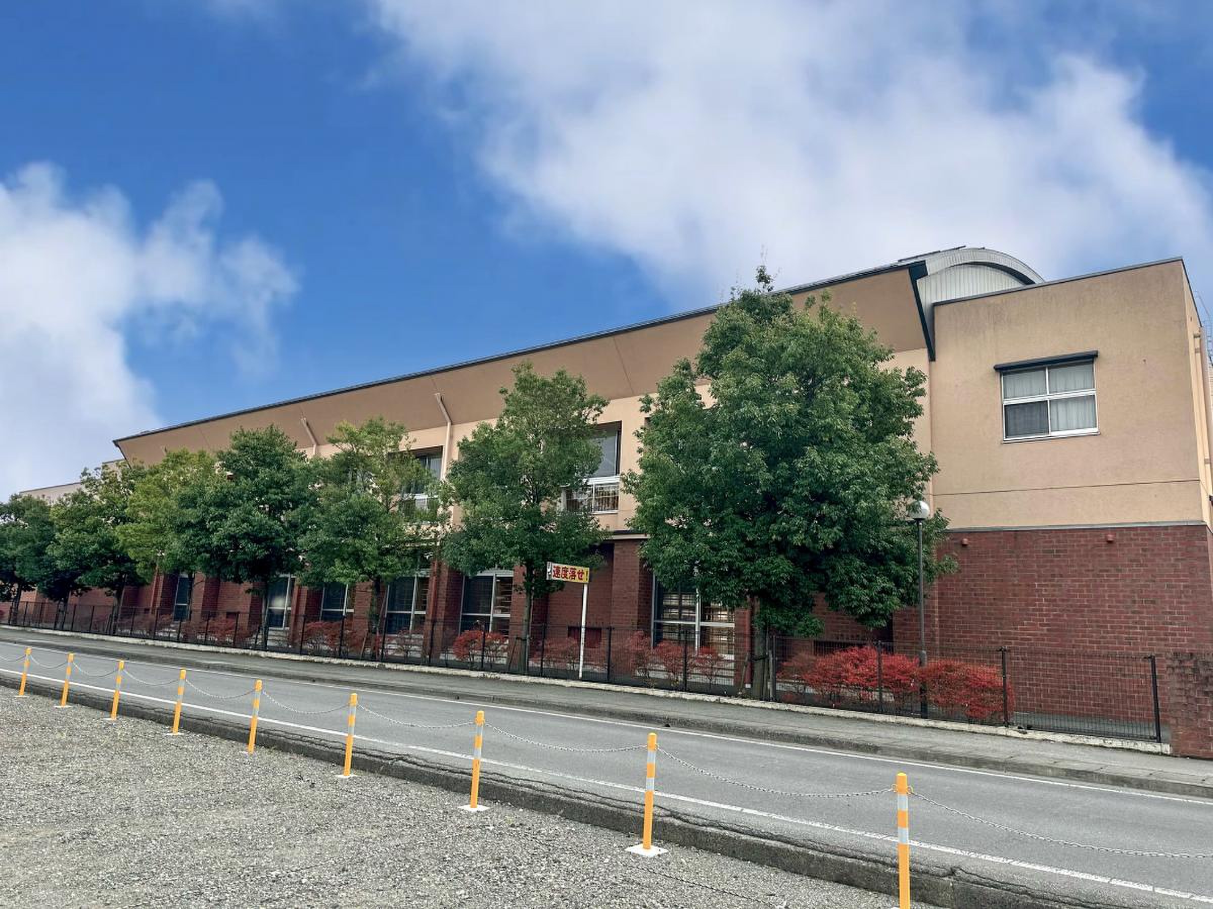 韮崎 市立 韮崎 西 中学校