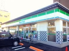 ファミリーマート　松本城前店