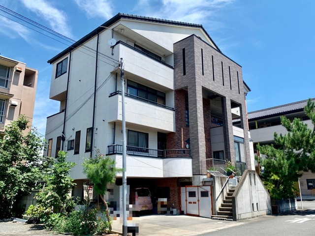 ひまわりの家 施設外観